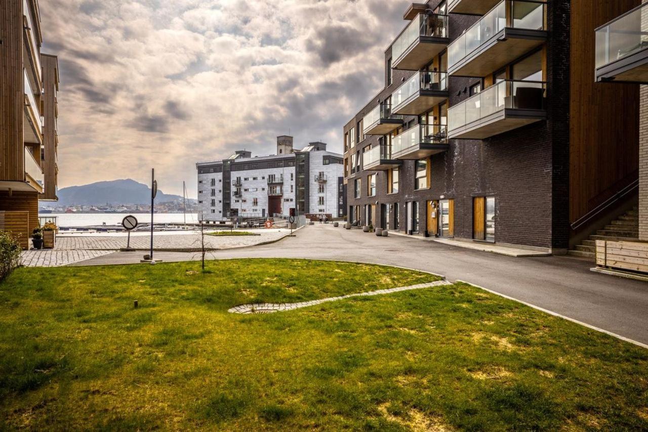 New Penthouse Apartment With Sea View In Bergen Centrum Exterior photo