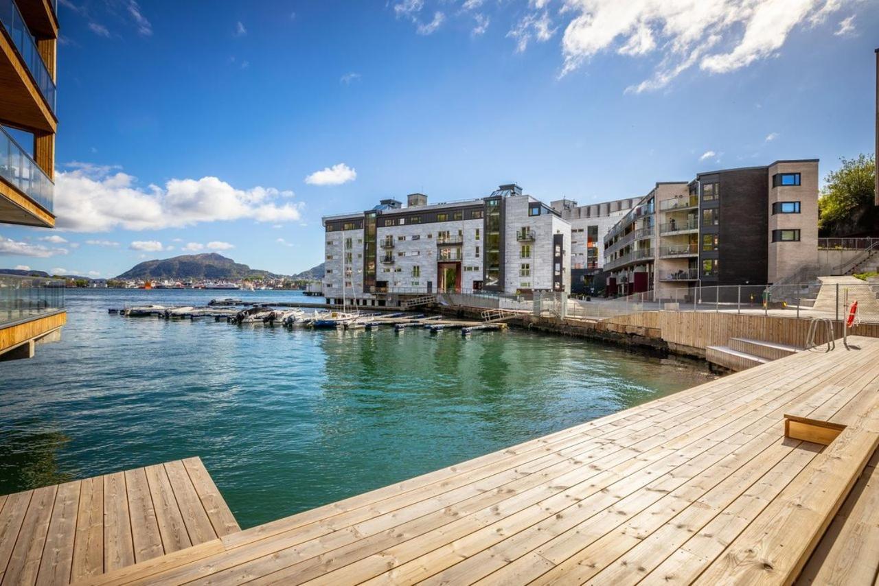 New Penthouse Apartment With Sea View In Bergen Centrum Exterior photo