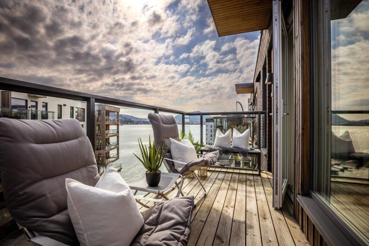 New Penthouse Apartment With Sea View In Bergen Centrum Exterior photo